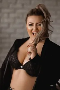 Девушка Карина, фото и отзывы