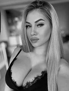 Ксюша - проверенные фото проститутки