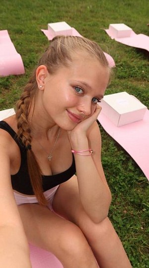 Анкета Первокурсница с реальными фото